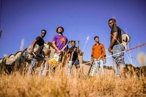 Kyekyeku & Ghanalogue Highlife en Palencia