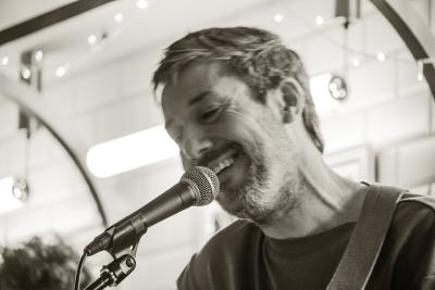 MIGUEL GUZMÁN en Madrid (Búho Real).