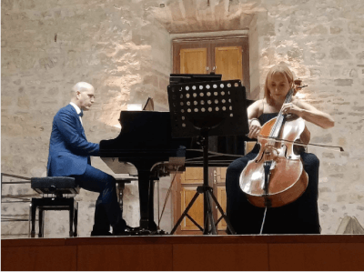 MÚSICA. «EN FEMENINO PLURAL» con Idus Dúo